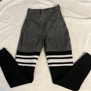 Bombshell leggings size small